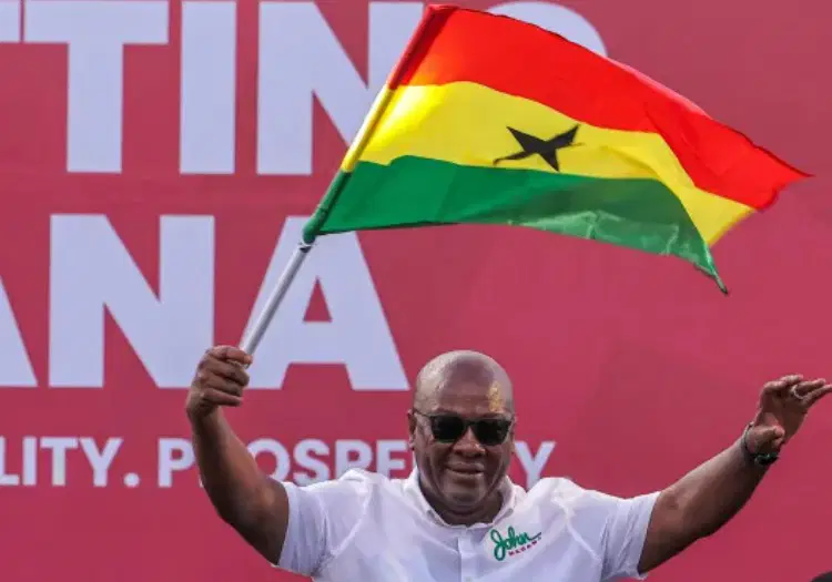 Ghana opposition leader Mahama officially wins election